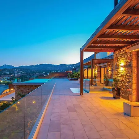 Danae Villa